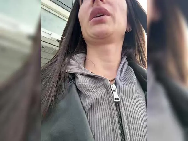 Live sex webcam photo for Kisa-Gav #291987781