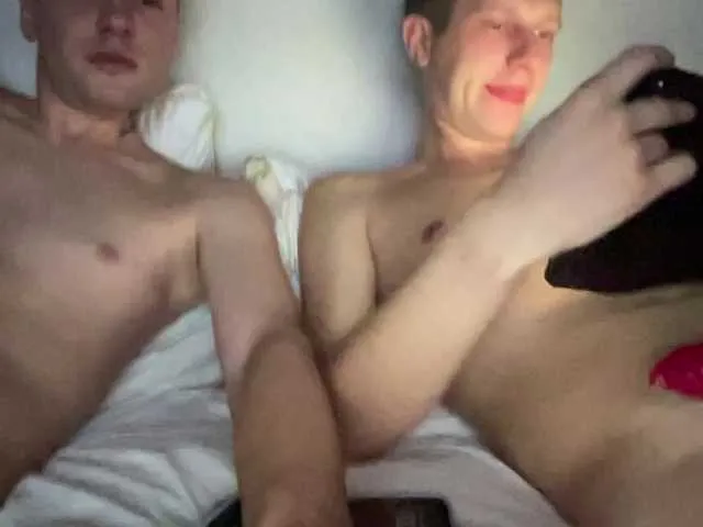 Live sex webcam photo for Kisa27 #290156059