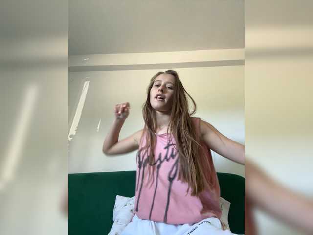 Live sex webcam photo for Kisacka #292020464