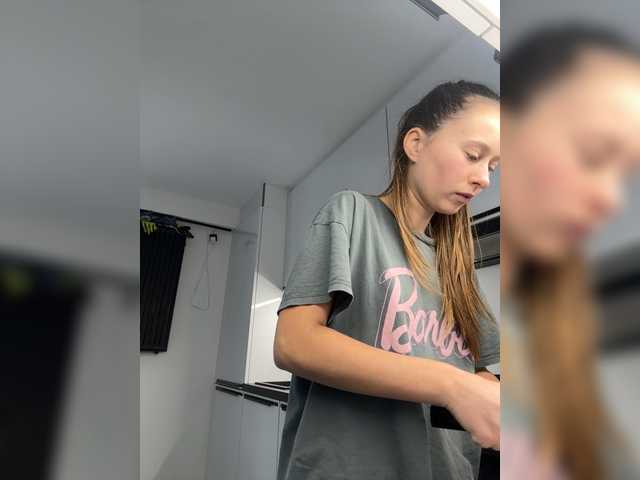 Live sex webcam photo for Kisacka #292081620