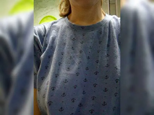 Live sex webcam photo for Kisasibiri #277984557