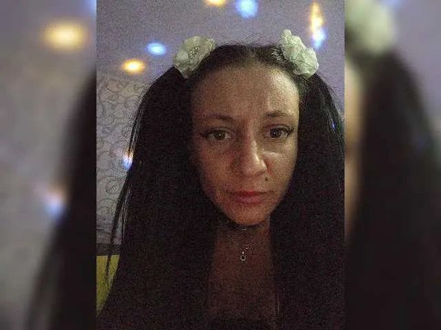 Live sex webcam photo for Kiskamyrmyrka #277176463