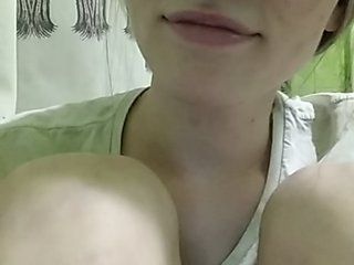 Live sex webcam photo for KissAndMakeUp #211471858