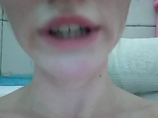 Live sex webcam photo for KissAndMakeUp #213054302