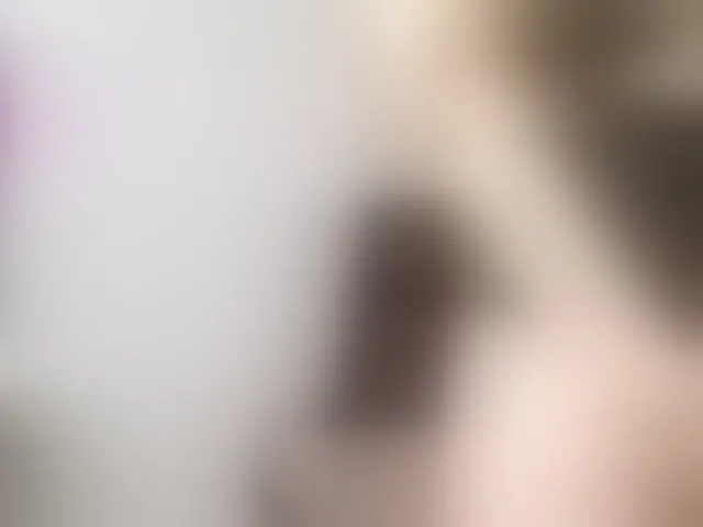 Live sex webcam photo for Kisska0011 #294094107