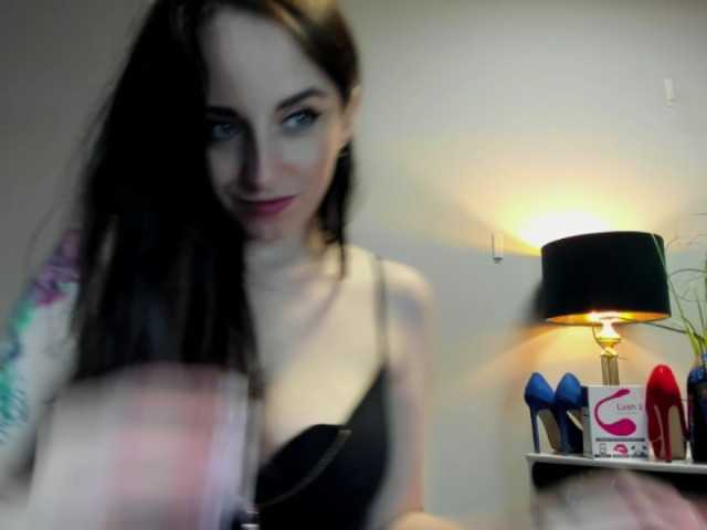 Live sex webcam photo for KissxLeila #276255926