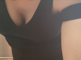 Live sex webcam photo for KittenQueen71 #219731130