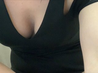 Live sex webcam photo for KittenQueen71 #220281768