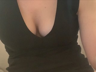 Live sex webcam photo for KittenQueen71 #227053900