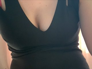 Live sex webcam photo for KittenQueen71 #228784247