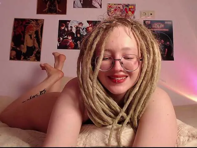 Live sex webcam photo for Kittenmeew #290397498