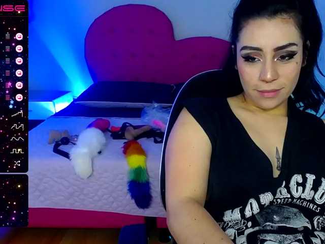 Live sex webcam photo for Kitty-Band #274642705