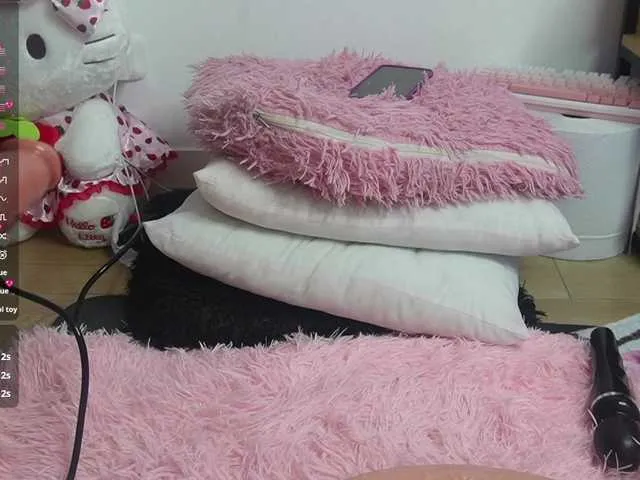 Live sex webcam photo for Kitty-Roses #291308706