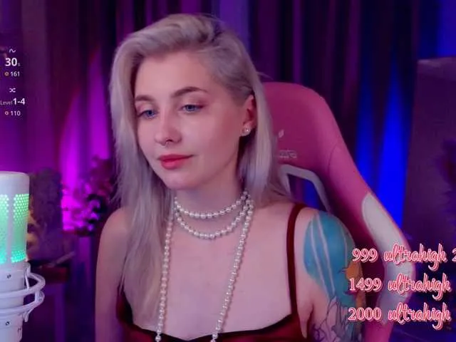 Live sex webcam photo for KittyBay #290692301