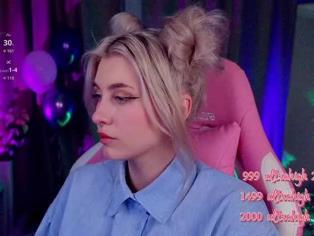 Live sex webcam photo for KittyBay #290727019