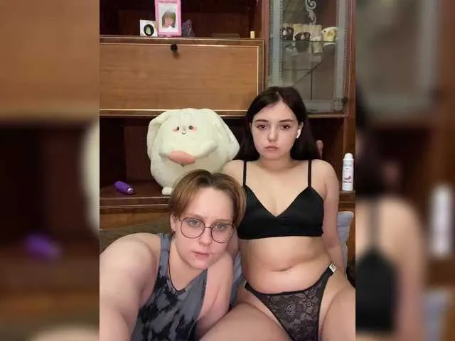 Live sex webcam photo for KittyColorfull #290436520