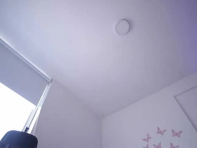 Live sex webcam photo for KittyGiirl #290771907