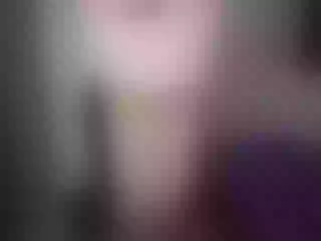 Live sex webcam photo for KittyGiirl #291056044