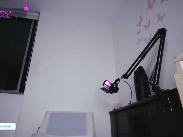 Live sex webcam photo for KittyGiirl #291864535