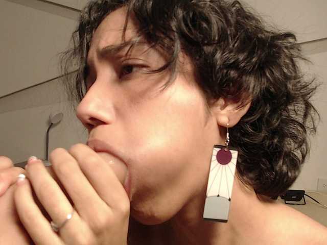 Live sex webcam photo for Kity-hot #291491476