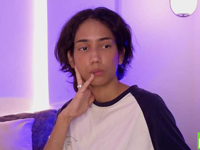 Live sex webcam photo for Kity-hot #291889084