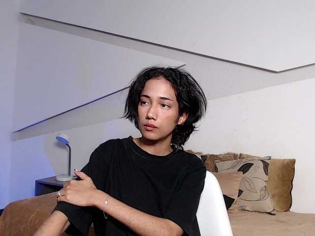 Live sex webcam photo for Kity-hot #291903615