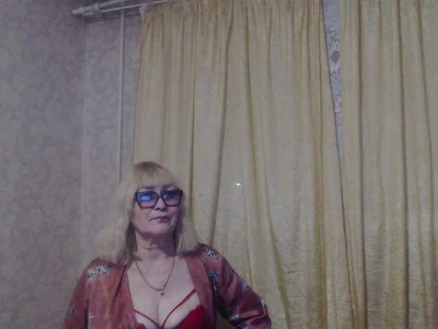 Live sex webcam photo for Kleopatra675 #277470893
