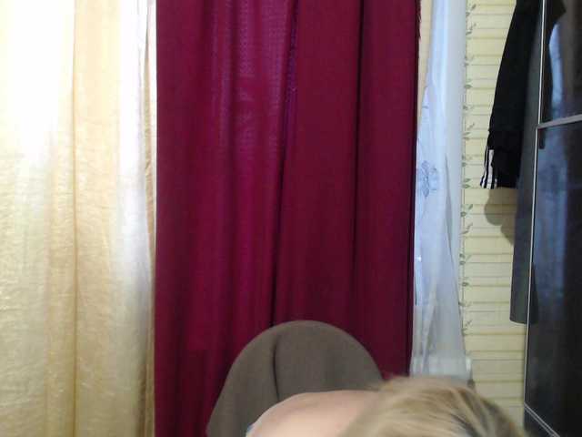 Live sex webcam photo for Kleopatra675 #290150346