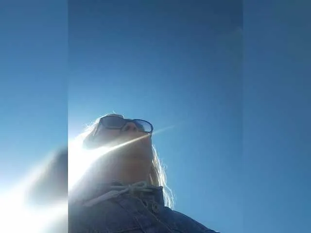 Live sex webcam photo for Kleopatra675 #290976418