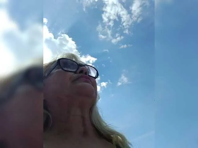 Live sex webcam photo for Kleopatra675 #291166164