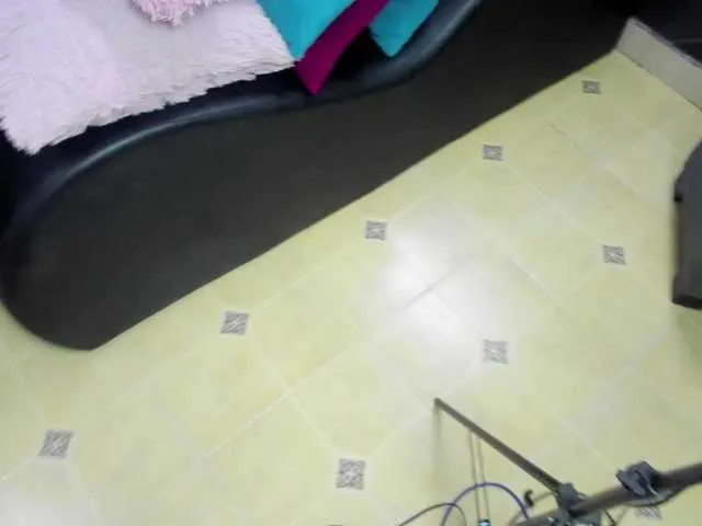 Live sex webcam photo for Kloe-sex-hot #291791296