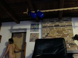 Live sex webcam photo for Koba--Now #163668985