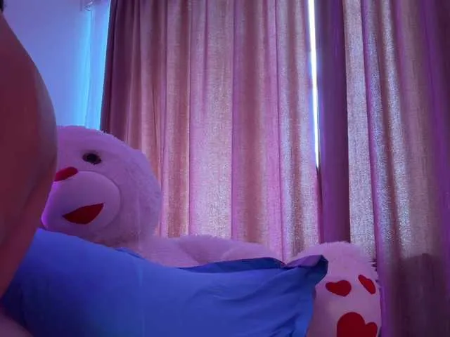 Live sex webcam photo for Koketka #291472351