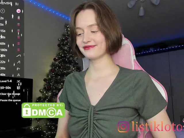 Live sex webcam photo for Kokome #290282549