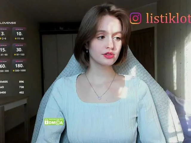 Live sex webcam photo for Kokome #290555095