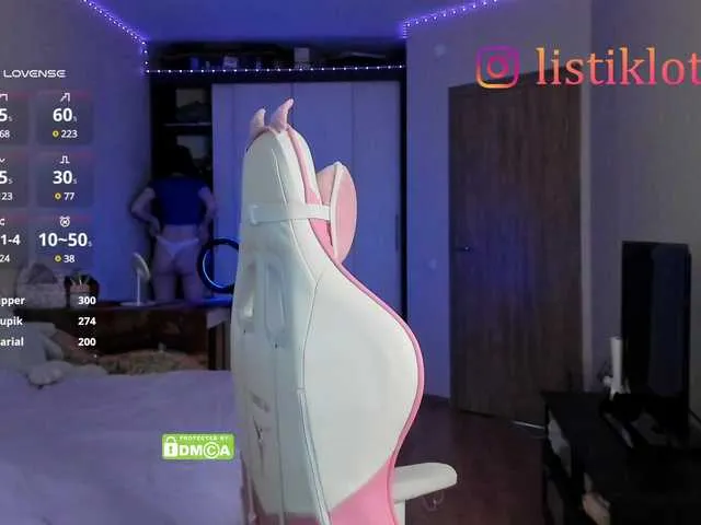 Live sex webcam photo for Kokome #290867785