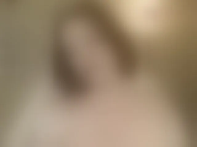 Live sex webcam photo for Kokome #293659240