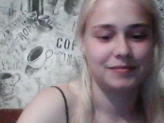 Live sex webcam photo for KonfetkaVolk #228097330