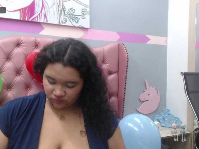 Live sex webcam photo for Koral-Boobs #271911479