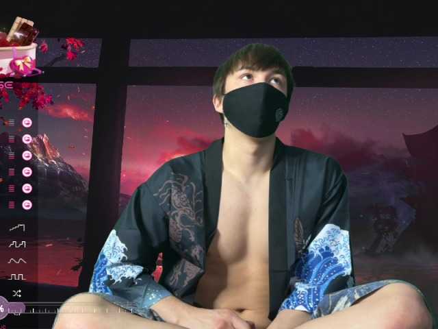 Live sex webcam photo for KoreanSamurai #277425330