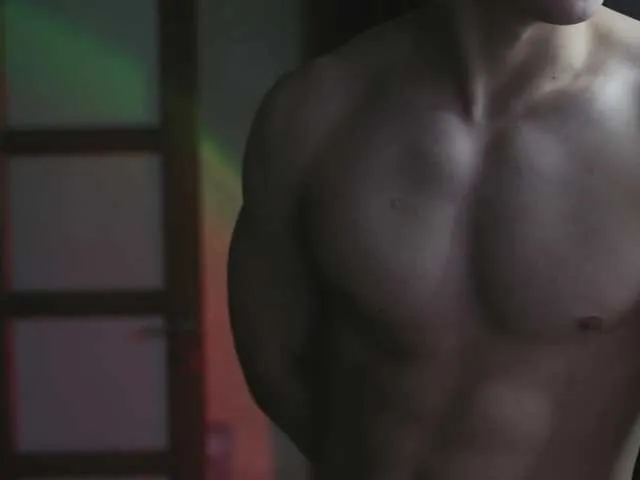 Live sex webcam photo for KoreanSamurai #292456763