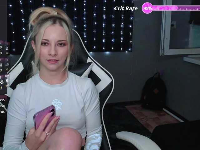 Live sex webcam photo for Korol-Eva #291613024