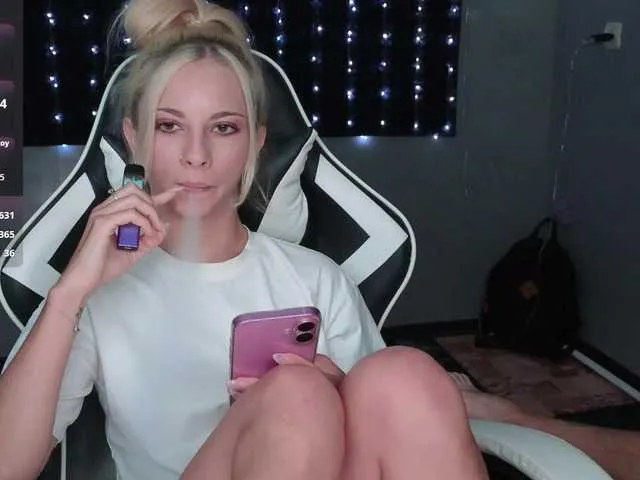 Live sex webcam photo for Korol-Eva #291863925