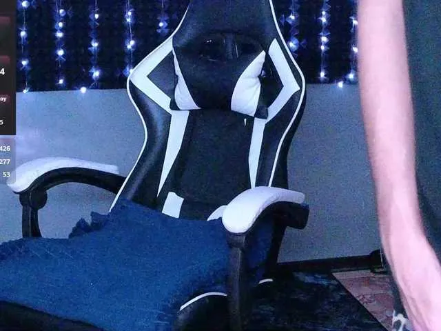 Live sex webcam photo for Korol-Eva #292157729