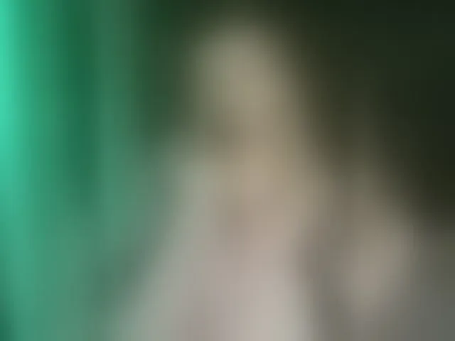 Live sex webcam photo for Korol-Eva #293986430