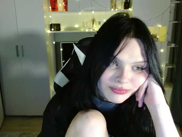 Live sex webcam photo for Kotikmyaua #278001405