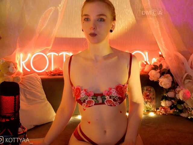 Live sex webcam photo for Kottyaaaa #277322915