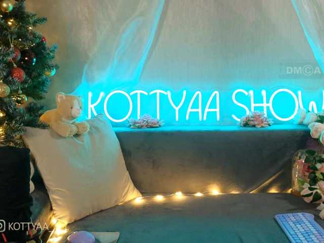 Live sex webcam photo for Kottyaaaa #277368959