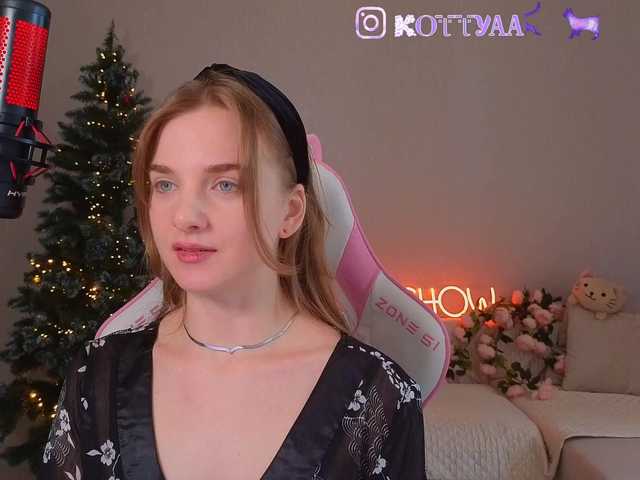 Live sex webcam photo for Kottyaaaa #278025389