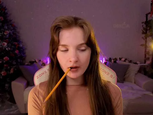 Live sex webcam photo for Kottyaaaa #290384646